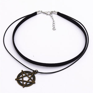 Hot Fashion Black Velvet Leather Retro Triangle Pendant Maxi Statement Multilayer Chokers Necklace Women 2019 Torques Jewelry